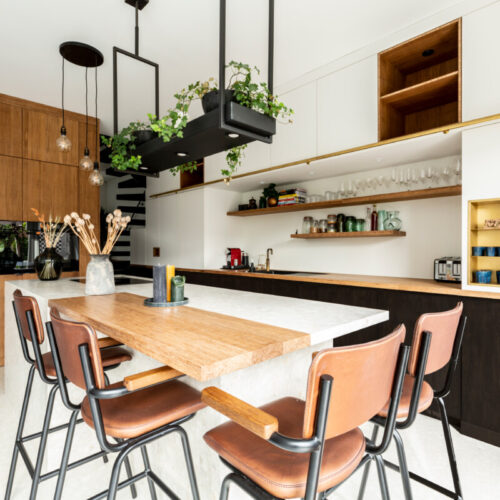 residence-kitchen-design-floor-flows-into-kitchen-island.-neolith-bamboo-oak-designwolf